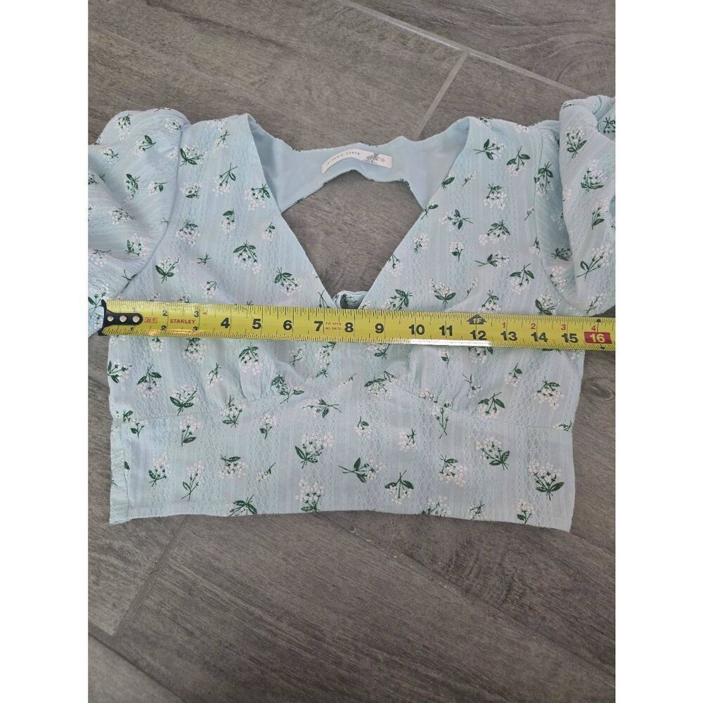Women's Altar'd State Crop Top Floral Blue Size Small - Picture 3 of 7